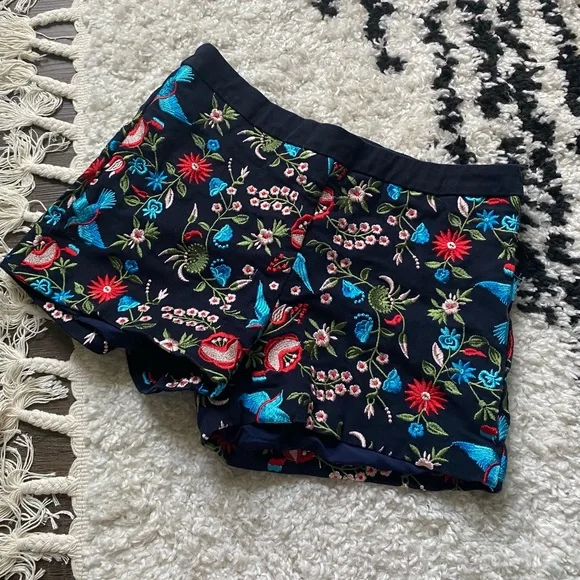 Medium embroidered shorts birds floral zipper - Picture 2 of 14